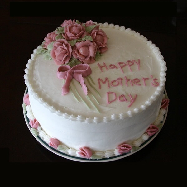 mothers day white creme customized cake